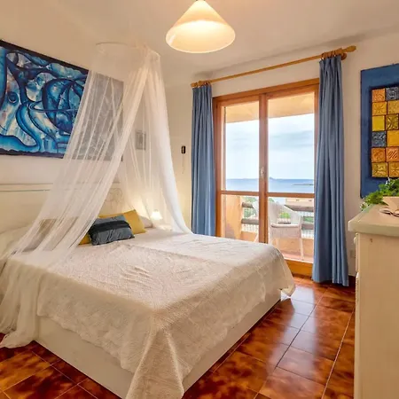 Isa-residence With Swimming Pool In Just 300 Mt From The Sea, With Sea View * Marinella (Sardinia)