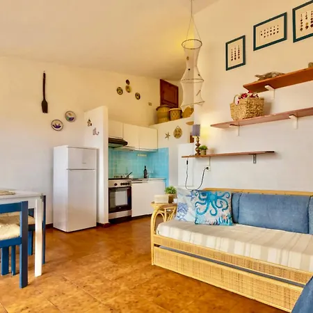 Isa-residence With Swimming Pool In Marinella Just 300 Mt From The Sea, With Sea View Aparthotel *