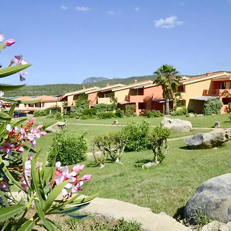 Aparthotel Isa-residence With Swimming Pool In Marinella Just 300 Mt From The Sea, With Sea View