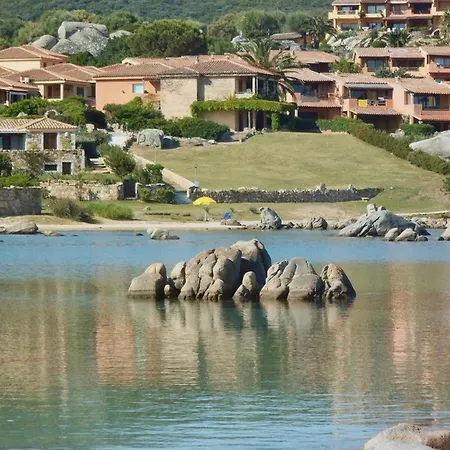 Isa-residence With Swimming Pool In Marinella Just 300 Mt From The Sea, With Sea View * Marinella (Sardinia)