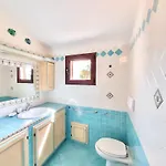 Ξενοδοχείο με διαμερίσματα Isa-residence Marineledda In Golfo Di With Sea View
