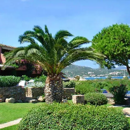 Lejlighedshotel Isa-residence With Swimming Pool In Just 300 Mt From The Sea, With Sea View Marinella (Sardinia)